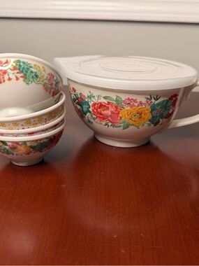The Pioneer Woman Floral Mixing Bowl Serving Set 5pc Lid Pour Spout Handles